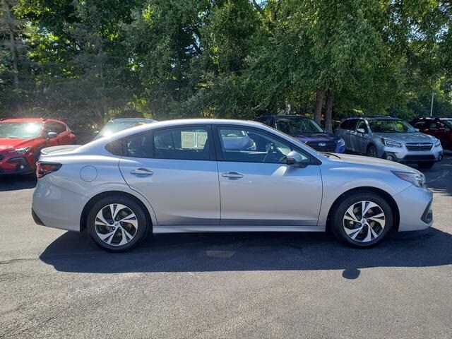 2023 Subaru Legacy Premium photo 2