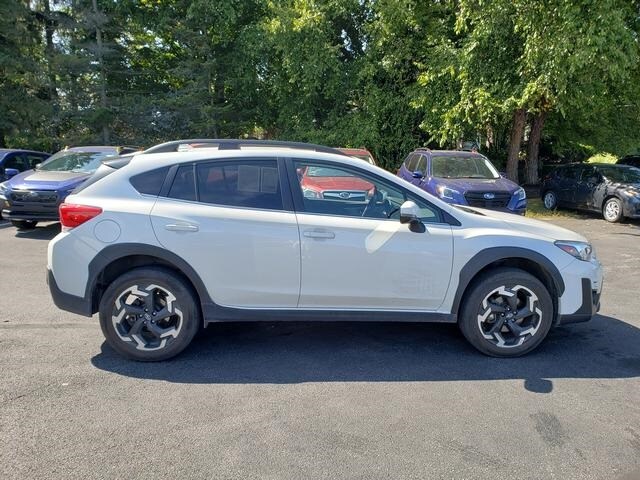 2023 Subaru Crosstrek Limited photo 2
