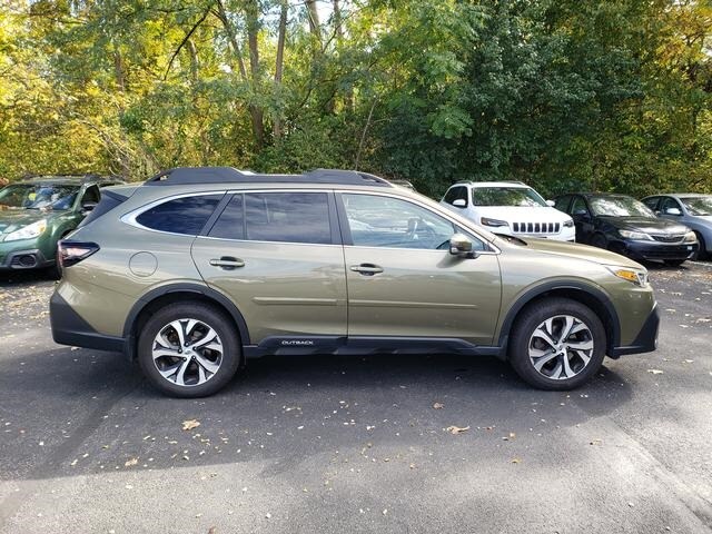2021 Subaru Outback Limited XT photo 2