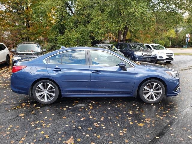 2019 Subaru Legacy 3.6R photo 2