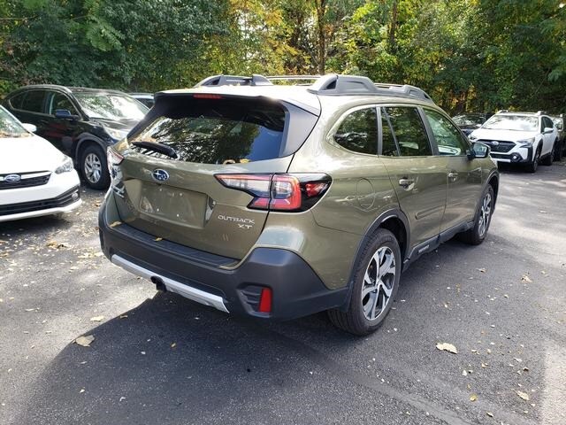 2021 Subaru Outback Limited XT photo 3