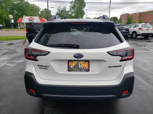 2024 Subaru Outback Onyx Edition photo 4