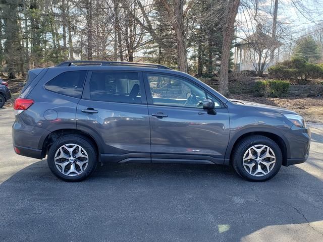 Used 2021 Subaru Forester Premium with VIN JF2SKAJC0MH463511 for sale in Painesville, OH