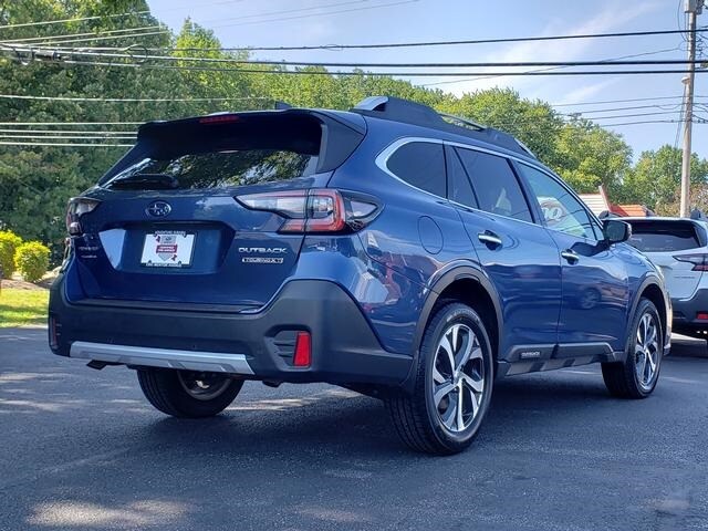 2022 Subaru Outback Touring XT photo 3