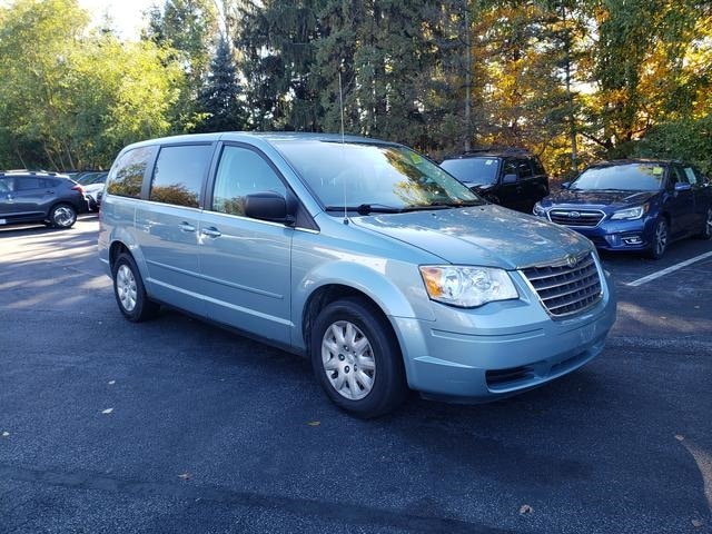 2009 Chrysler Town & Country LX
