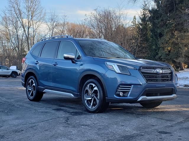 2023 Subaru Forester Touring's photo