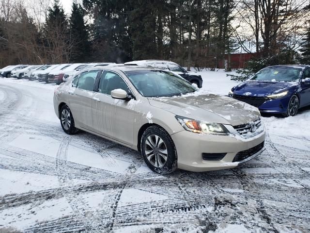 2015 Honda Accord LX's photo