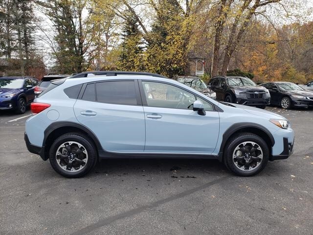 2023 Subaru Crosstrek Premium photo 2