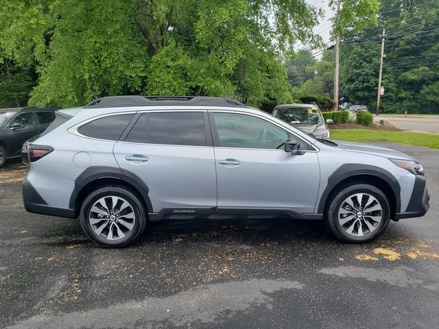 Used 2024 Subaru Outback Limited with VIN 4S4BTANC2R3285543 for sale in Painesville, OH
