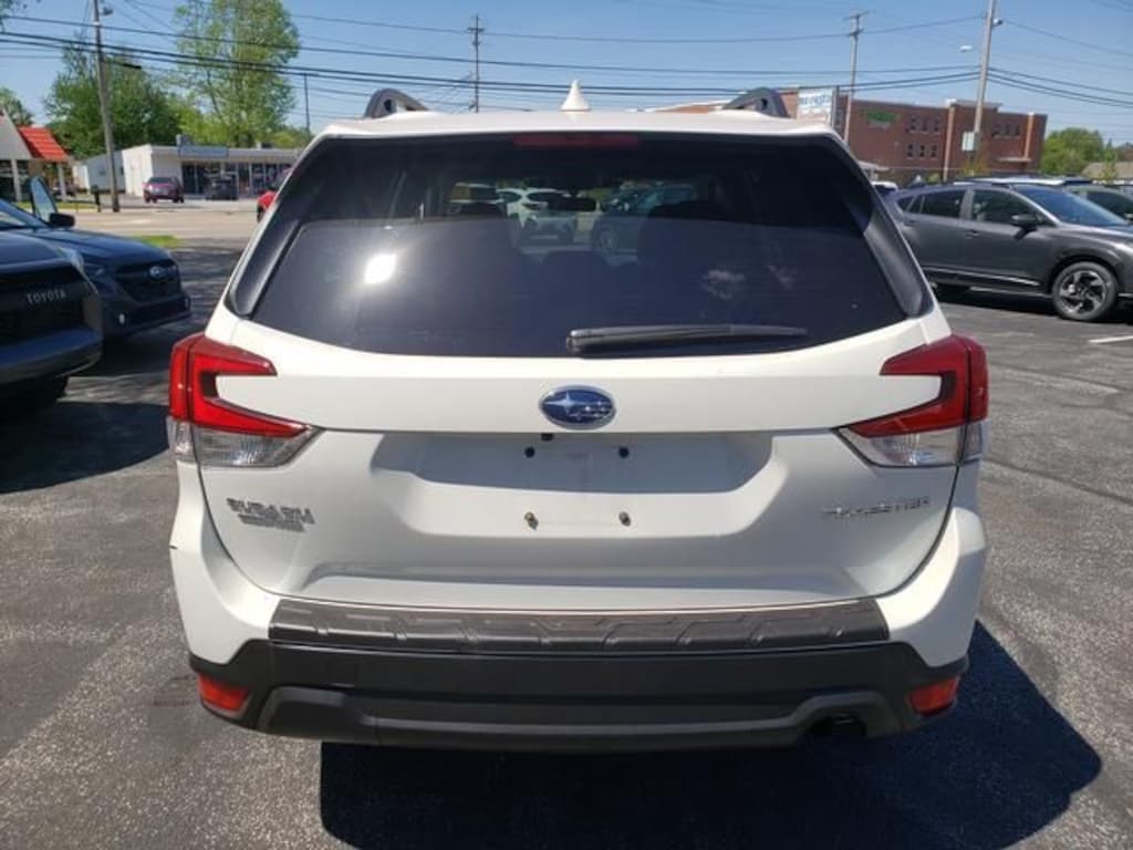 Used 2023 Subaru Forester Premium SUV
