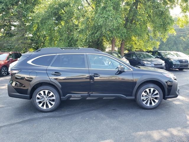 2025 Subaru Outback Limited photo 2