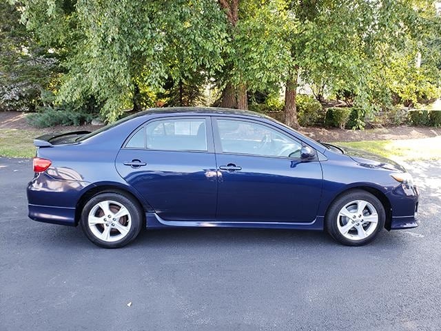 Used 2011 Toyota Corolla S with VIN 2T1BU4EE3BC714738 for sale in Painesville, OH