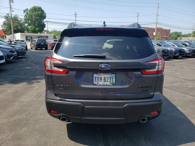 2025 Subaru Ascent Onyx Edition photo 4