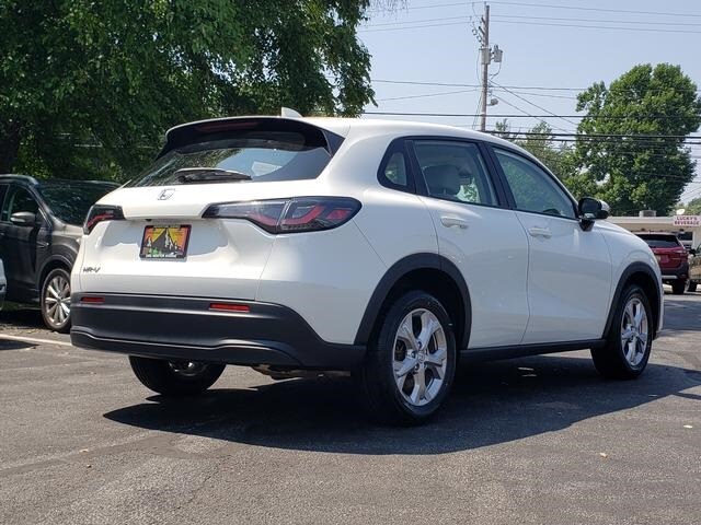 2023 Honda HR-V LX photo 2
