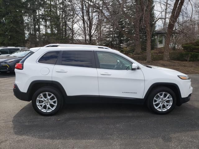 Used 2016 Jeep Cherokee Latitude with VIN 1C4PJLCB6GW248108 for sale in Painesville, OH