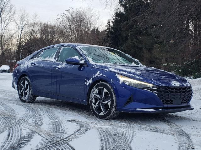 2023 Hyundai Elantra SEL's photo
