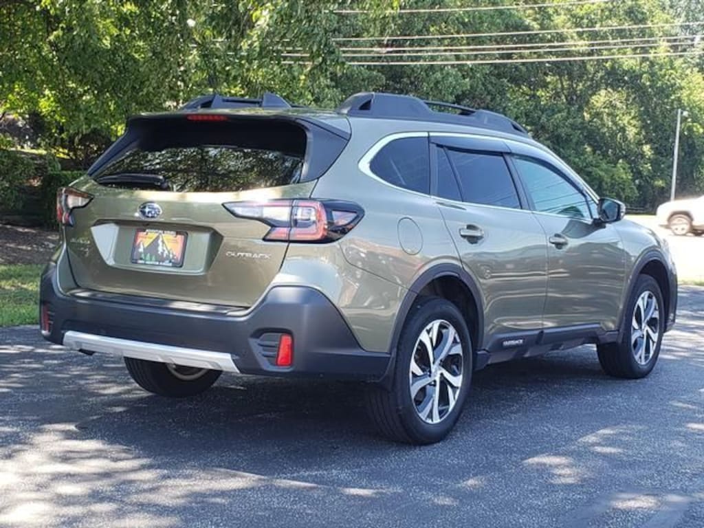 Used 2022 Subaru Outback Limited SUV
