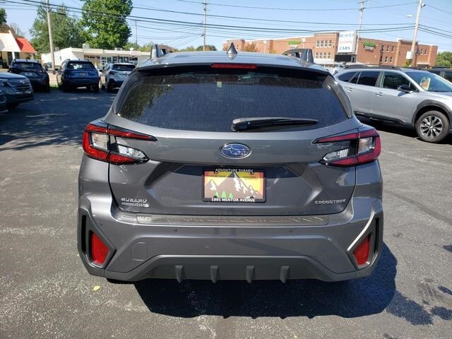 2025 Subaru Crosstrek Limited photo 3