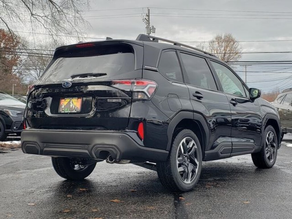 New 2025 Subaru Forester Hybrid Limited Hybrid SUV