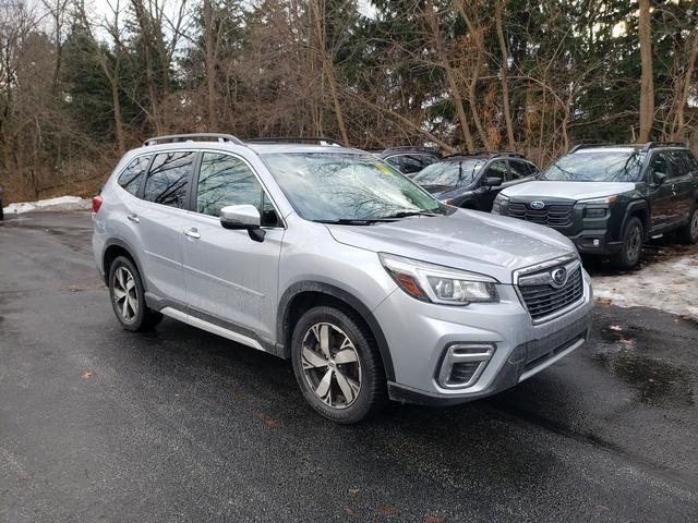 2019 Subaru Forester Touring's photo