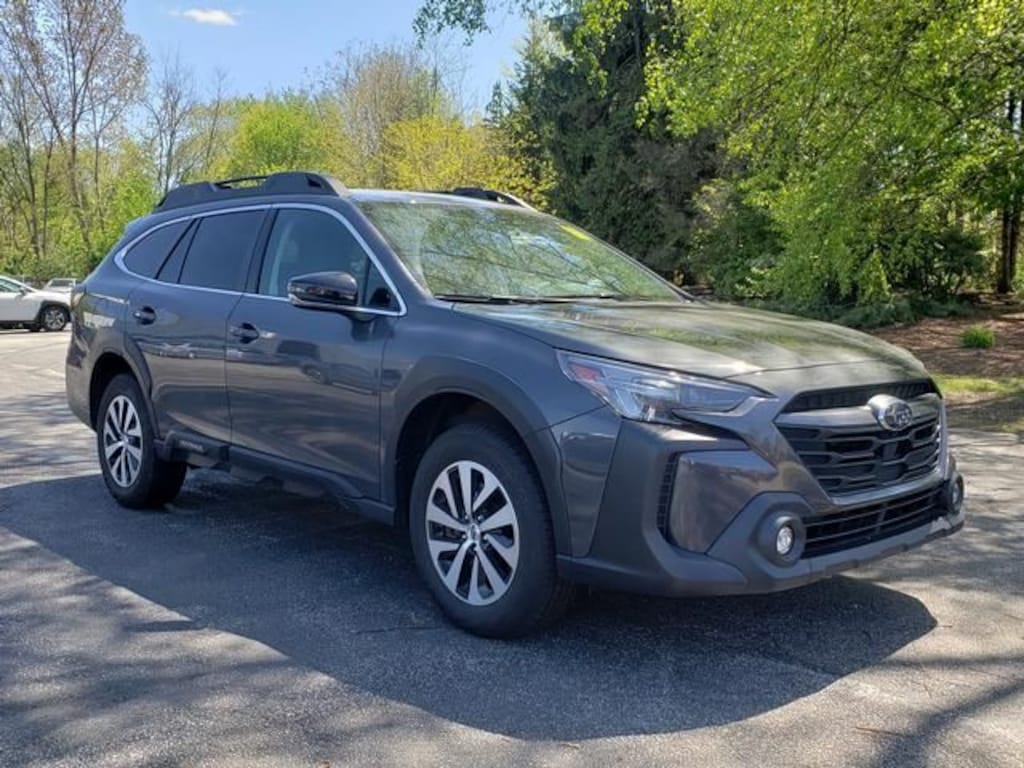 Used 2024 Subaru Outback Premium SUV