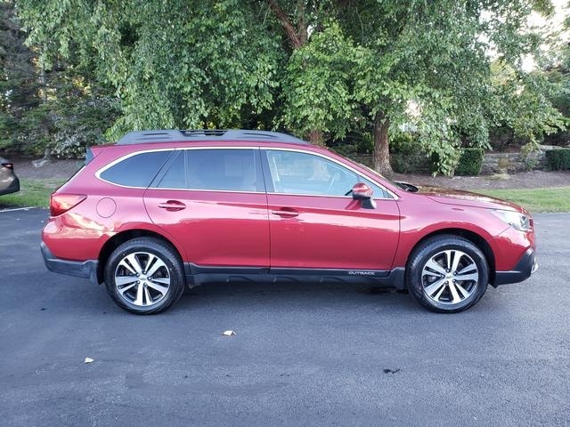 Used 2018 Subaru Outback Limited with VIN 4S4BSAKC8J3206212 for sale in Painesville, OH