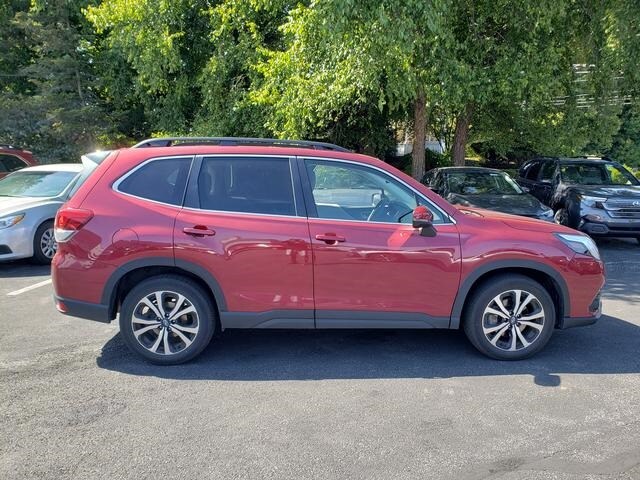 2024 Subaru Forester Limited photo 2