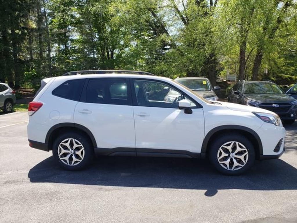 Used 2023 Subaru Forester Premium SUV