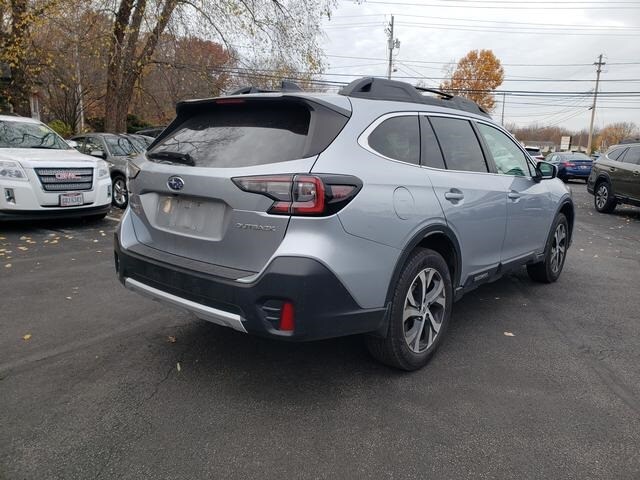 2021 Subaru Outback Limited photo 2