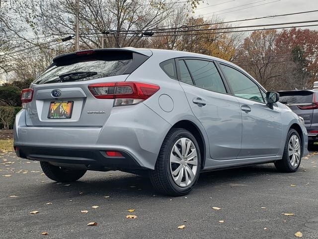 2023 Subaru Impreza Base photo 3