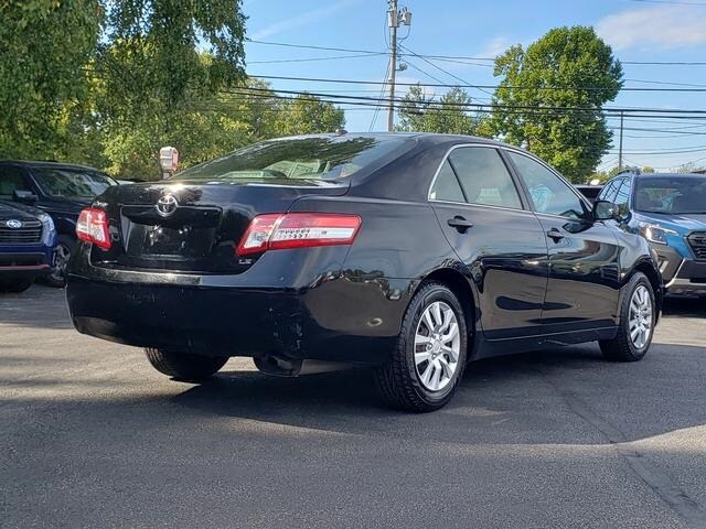 2010 Toyota Camry Base photo 3