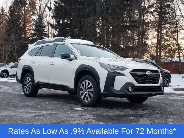 2025 Subaru Outback Premium's photo
