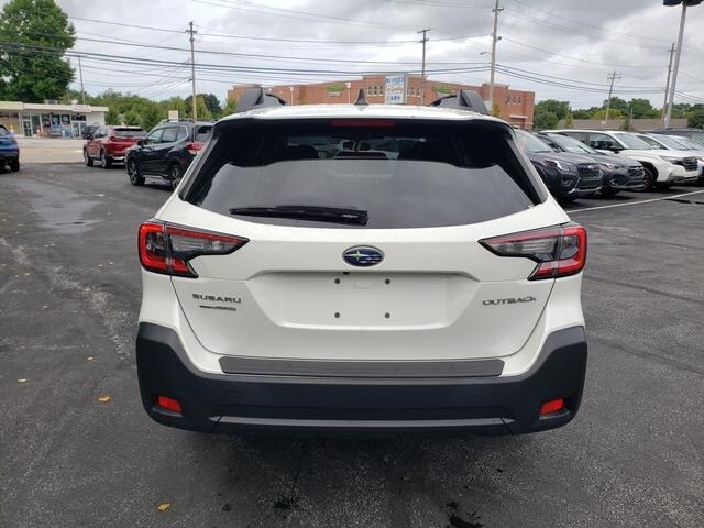 2023 Subaru Outback Premium photo 3