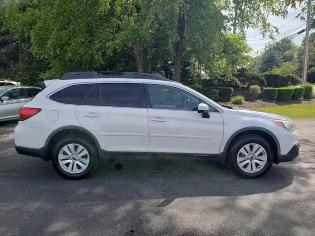 Used 2015 Subaru Outback 2.5i Premium SUV