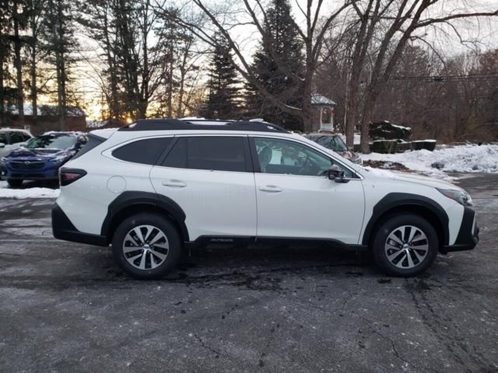 Used 2025 Subaru Outback Premium SUV