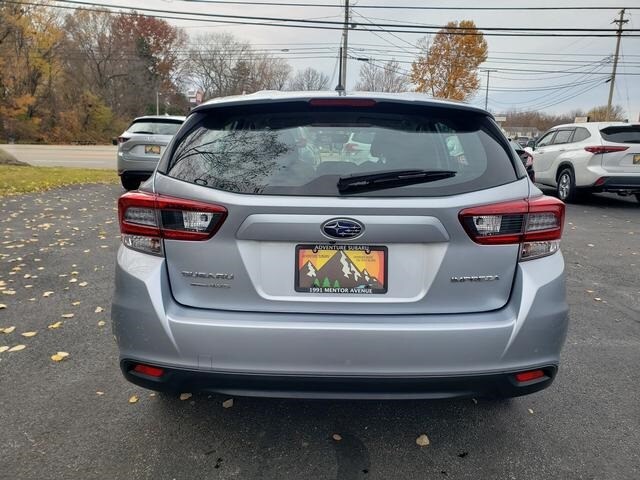 2023 Subaru Impreza Base photo 4