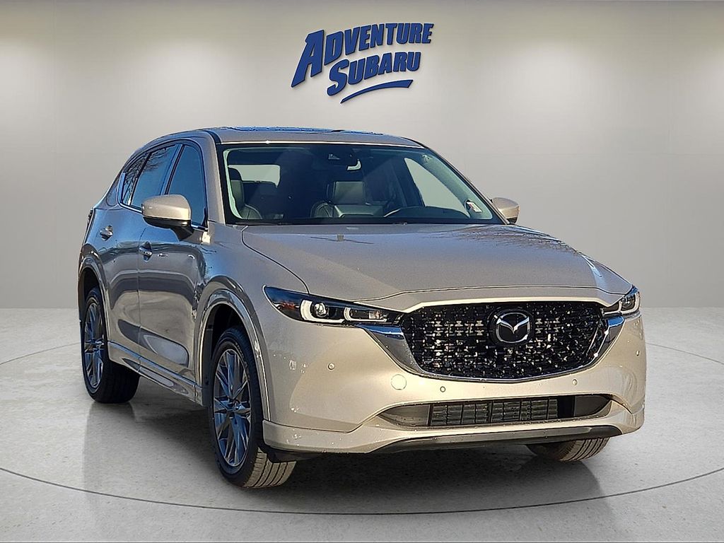 2025 Mazda CX-5 Base's photo