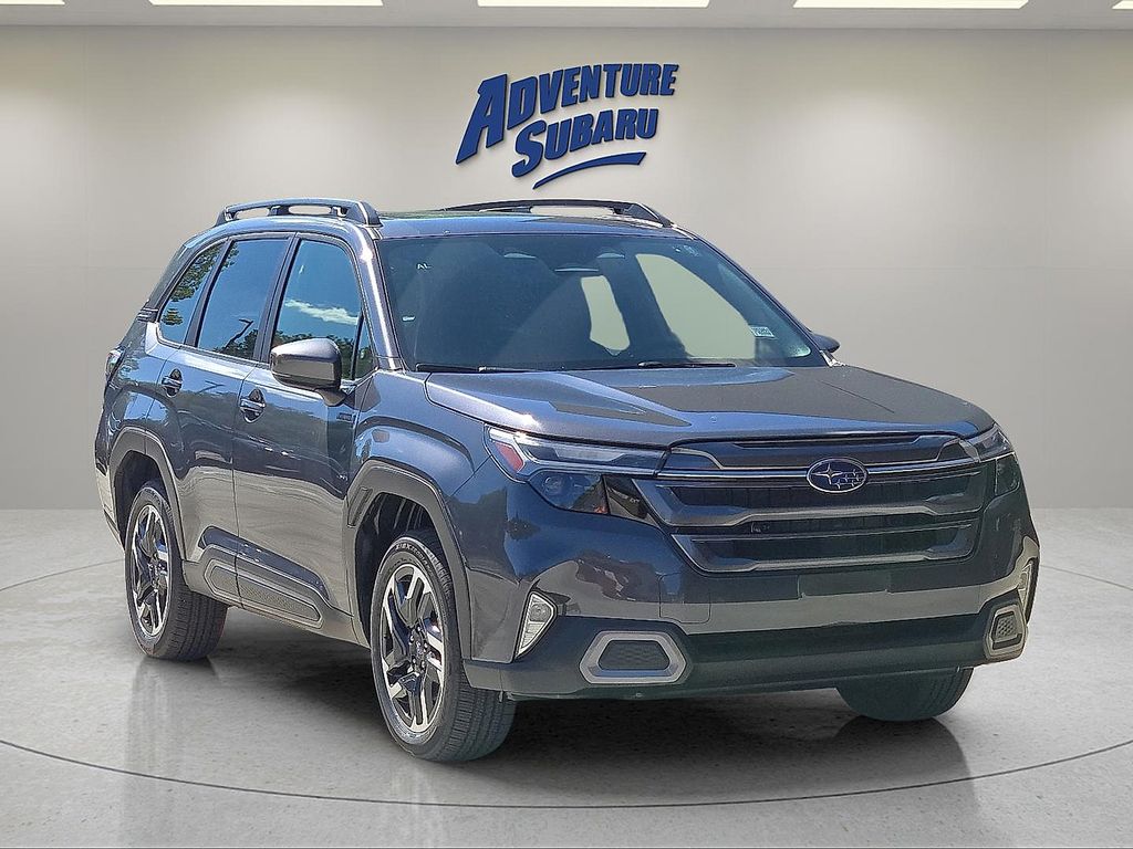 2025 Subaru Forester Limited's photo