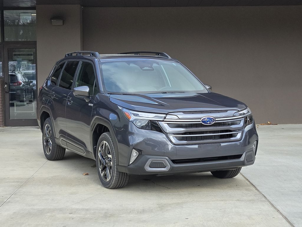 2025 Subaru Forester Limited's photo