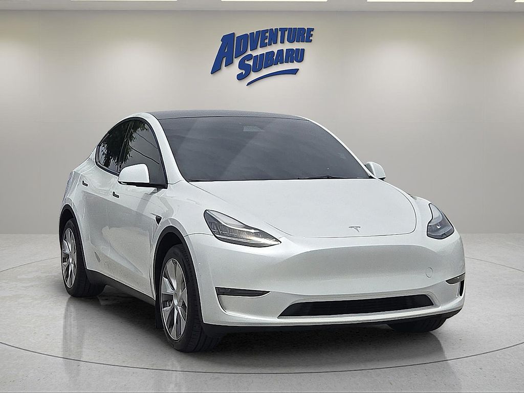 2023 Tesla Model Y Long Range Dual Motor All-Wheel Drive's photo