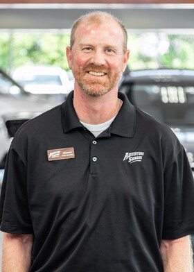 Staff member Shawn Johnson from ID_899948ecf48d