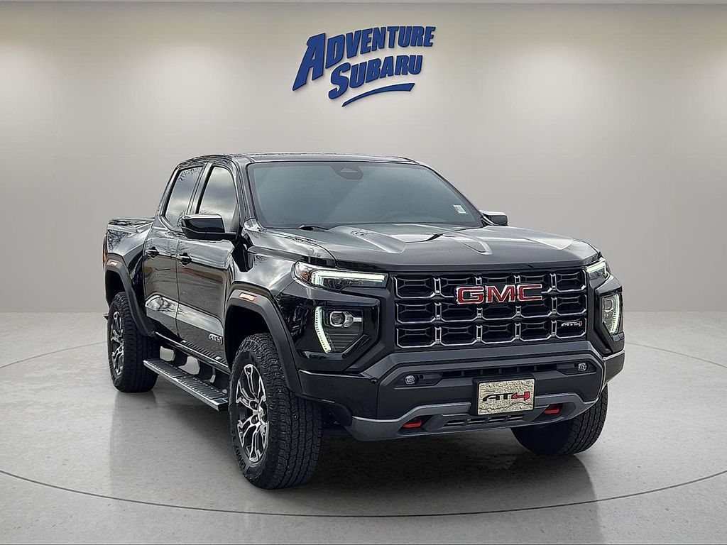 2024 GMC Canyon AT4's photo