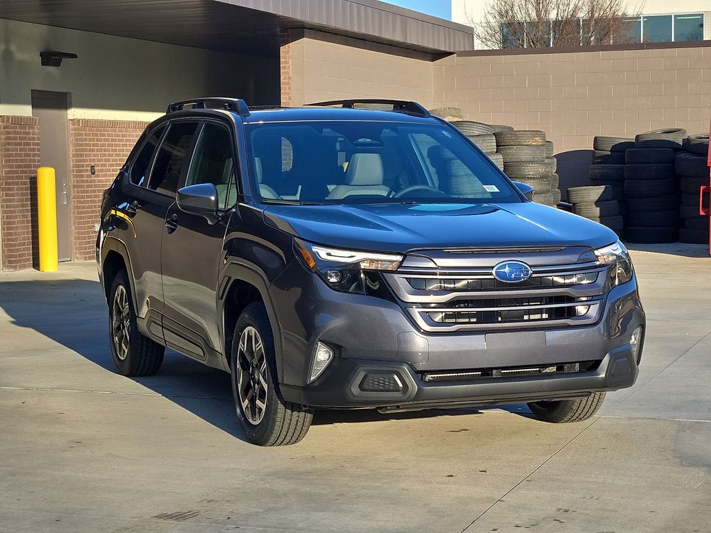 2026 Subaru Forester Premium's photo