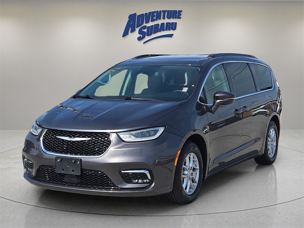 Used 2022 Chrysler Pacifica Touring L with VIN 2C4RC1BG2NR182313 for sale in Fayetteville, AR