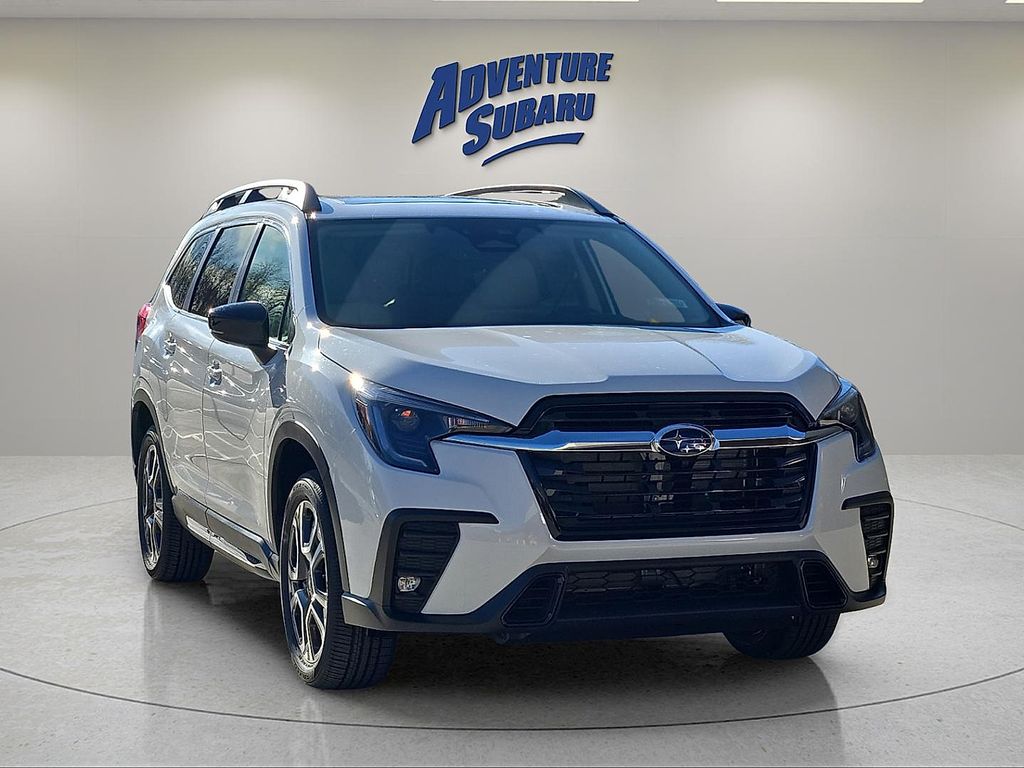 2026 Subaru Ascent Limited's photo