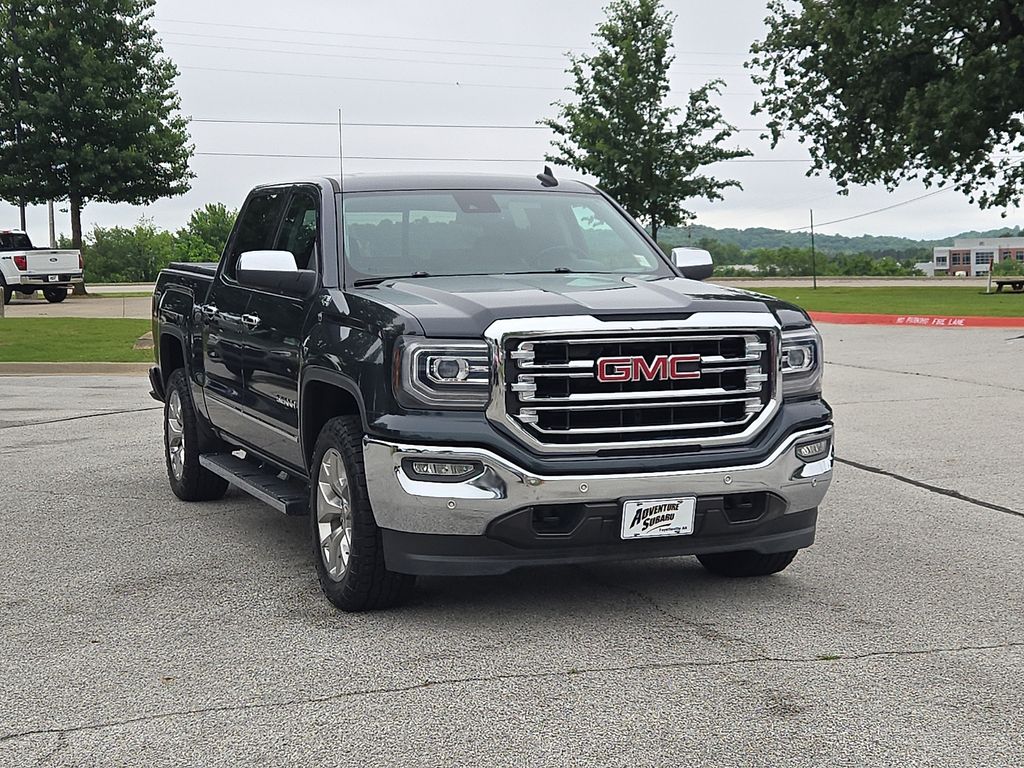2018 GMC Sierra 4WD Crew Cab Short Box SLT's photo