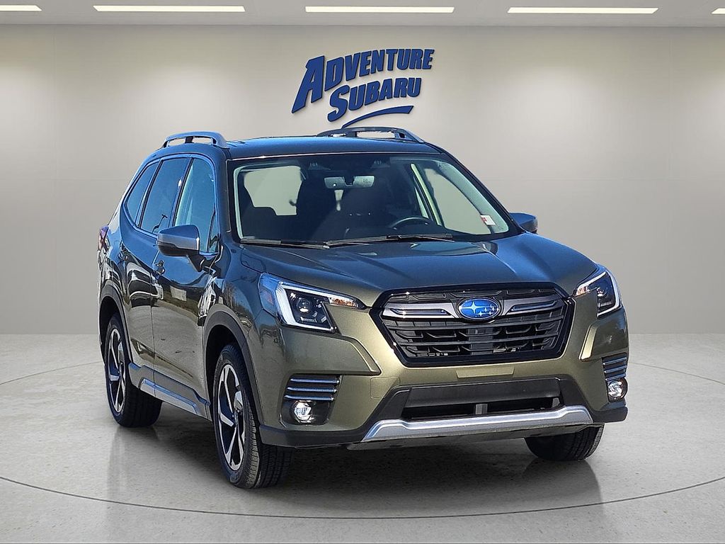 2024 Subaru Forester Touring's photo