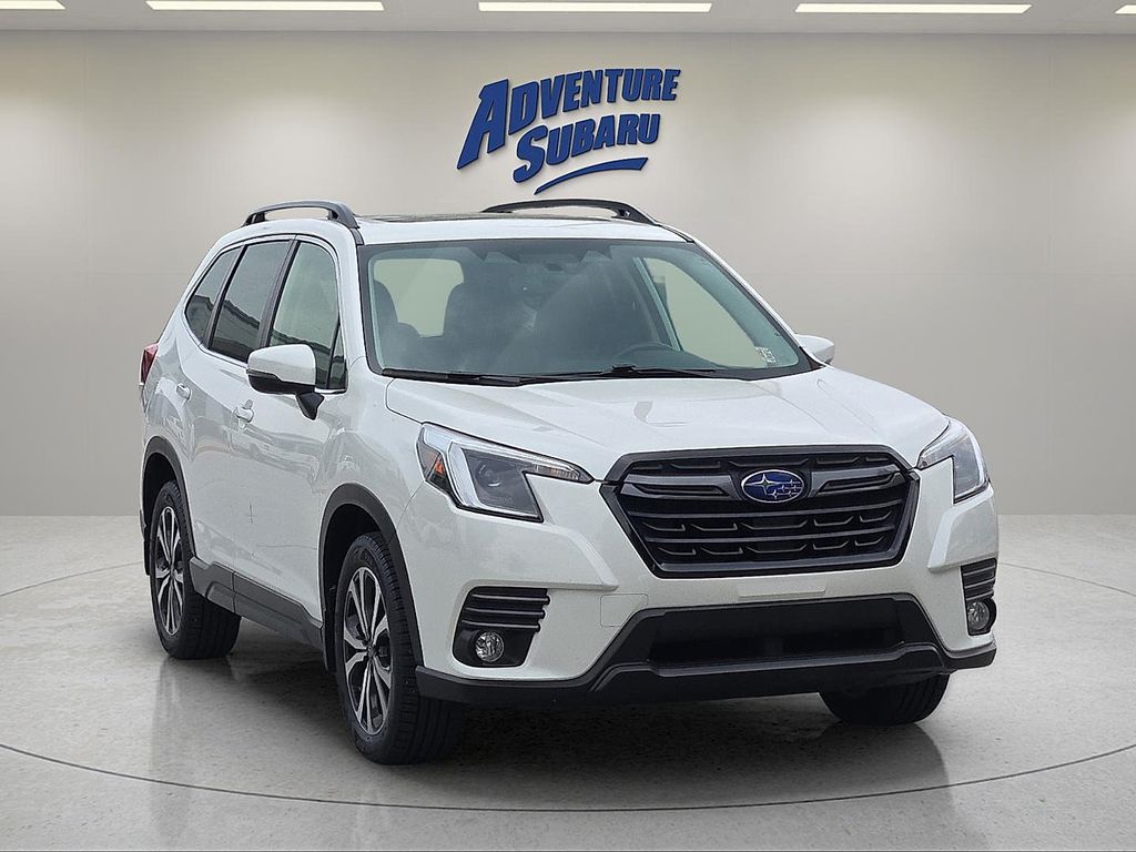 2023 Subaru Forester Limited's photo