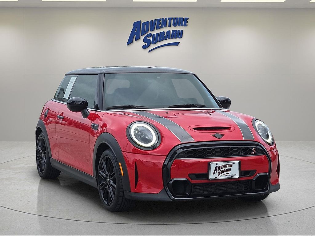2024 MINI Hardtop Cooper S's photo