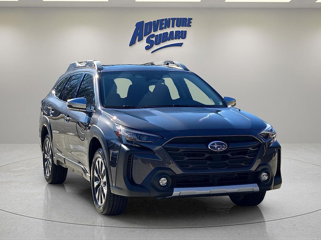 2024 Subaru Outback Touring's photo